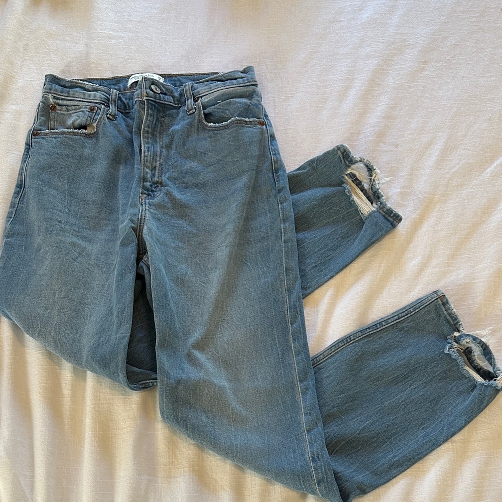 Abercrombie & Fitch The Ankle Straight Ultra High Rise 29Long